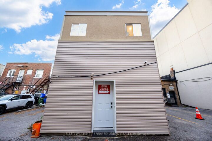 Property Photo:  3455 Yonge Street  ON M4N 2N3 