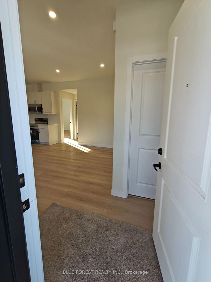 Property Photo: 733 Verulam Street 1 ON N6C 4Z8