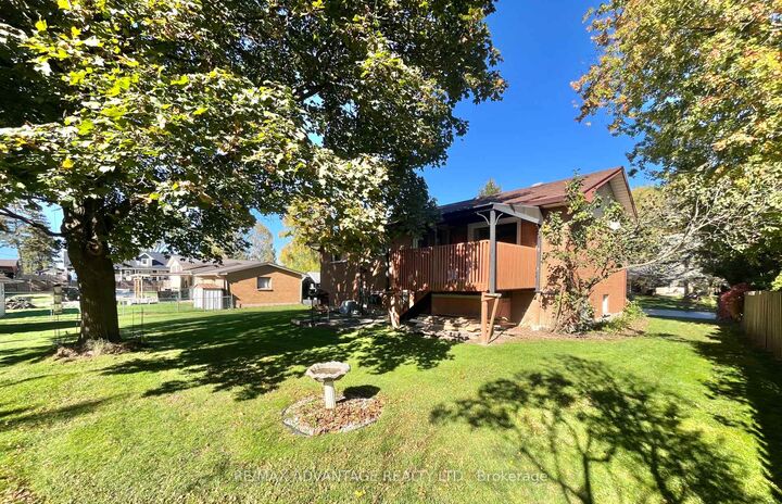 Property Photo:  6 William Street  ON N4G 1L7 