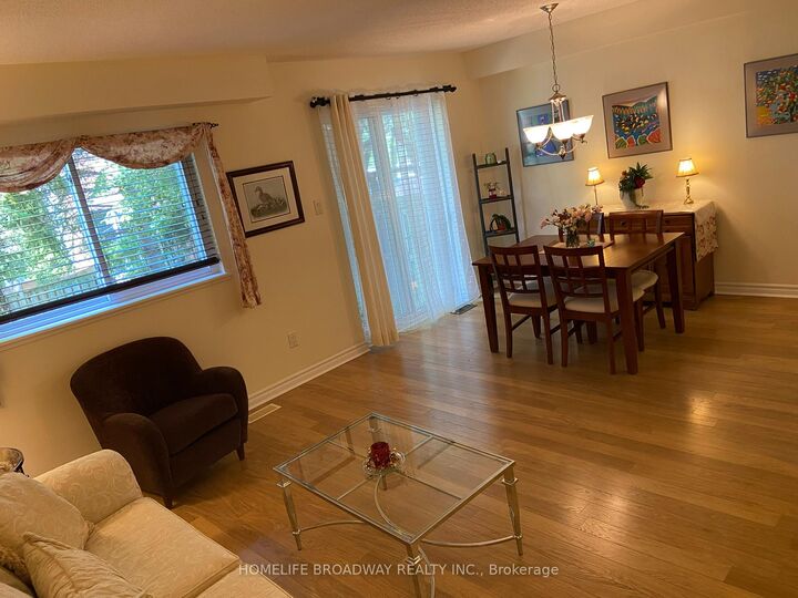 Property Photo:  517 Jack Giles Circle 26  ON L3X 1X8 