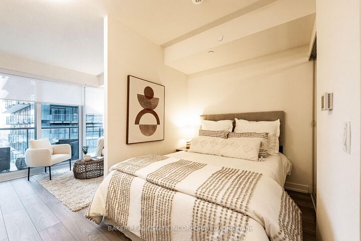 Property Photo:  223 Redpath Avenue 1112  ON M4P 0E8 