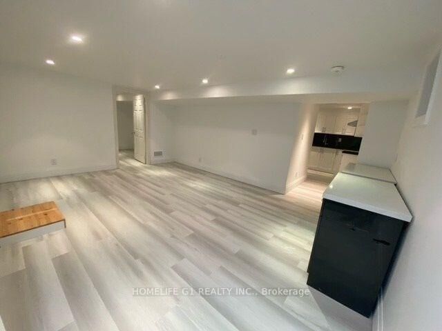 Property Photo: 17 Crescent Hill ON L6S 2P4