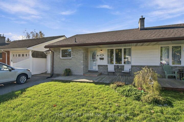Property Photo:  25 Queenston Crescent  ON N5W 1N7 
