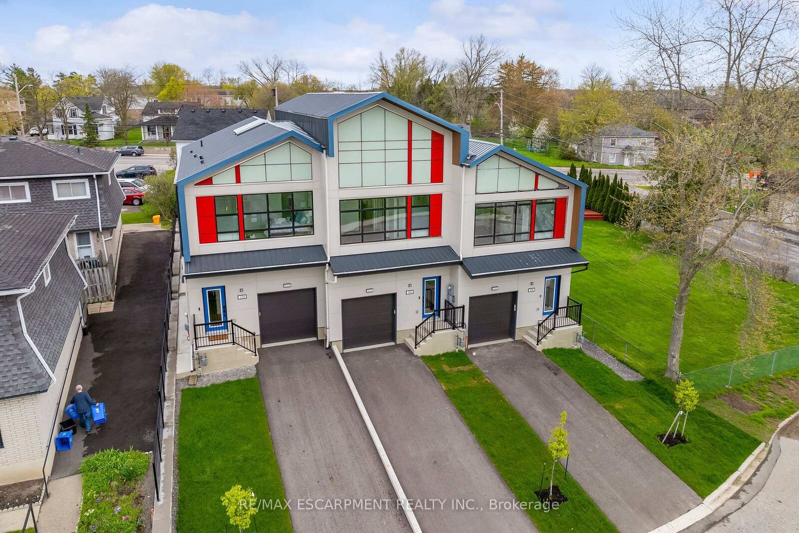 Property Photo:  154 Mill Street  ON L0R 2A0 