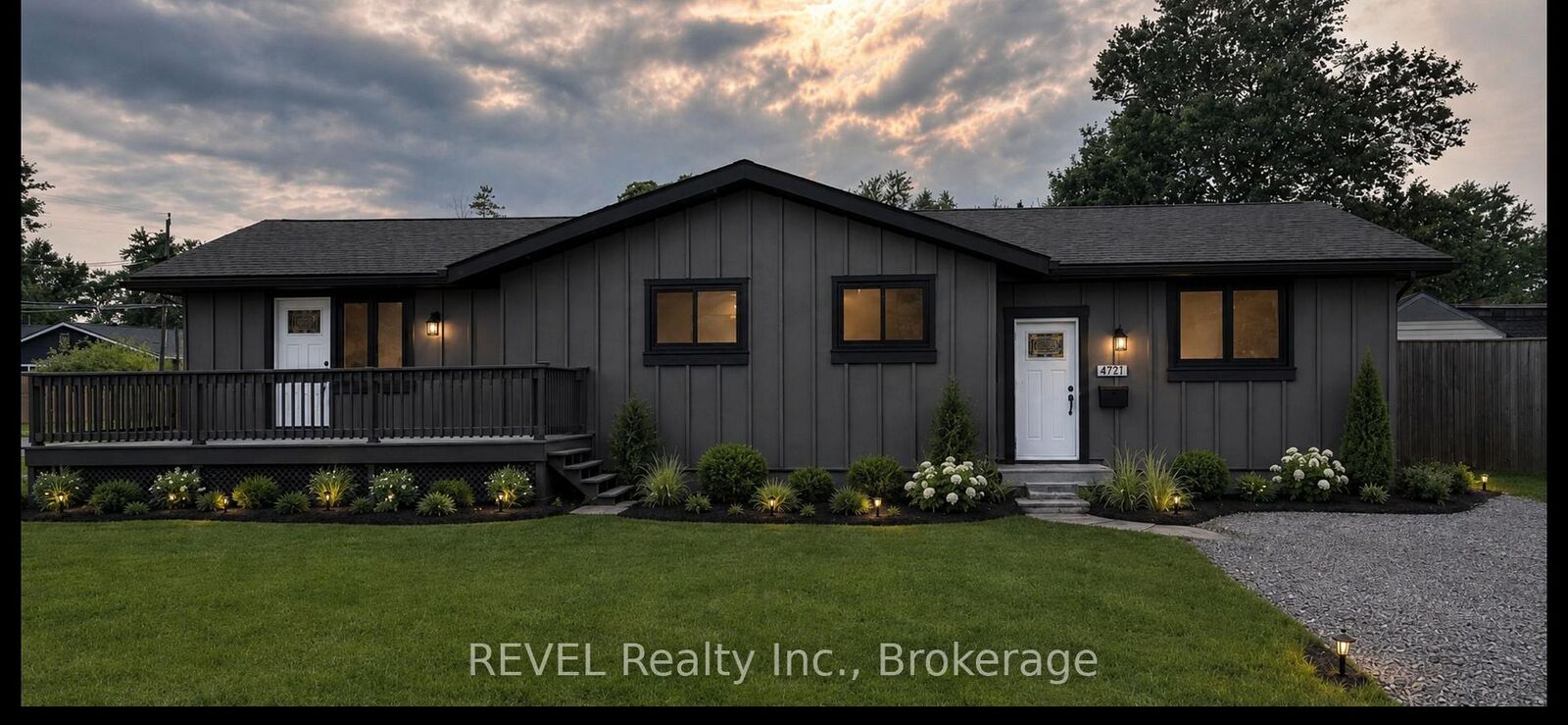 Property Photo:  477 Lakeside Road B  ON L2A 4X8 