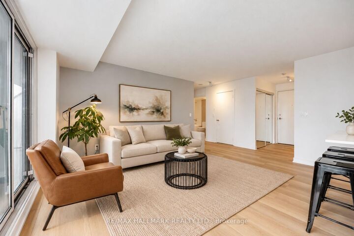 Property Photo:  155 Legion Road N 901  ON M8Y 0A7 