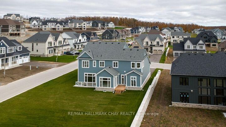 Property Photo:  12 Pinetree Drive  ON L0L 2L0 