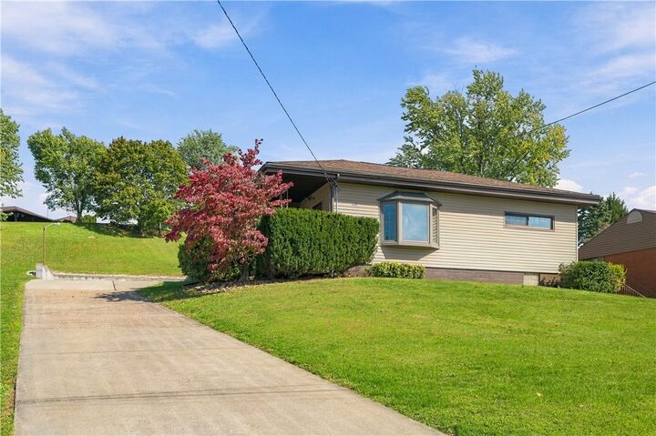 Property Photo:  65 Walnut Ridge Rd  PA 15022 
