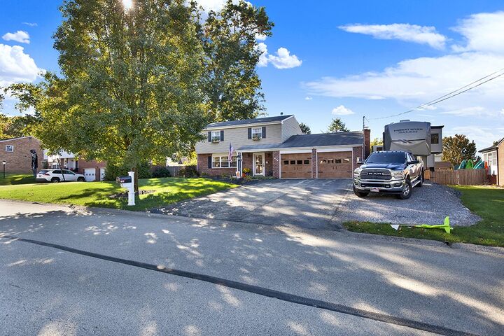 Property Photo:  613 Westland Dr  PA 15601 