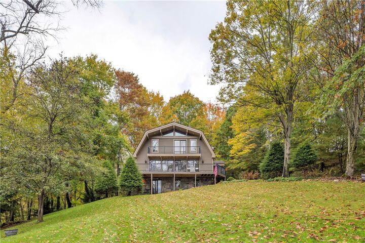Property Photo:  138 Heathercroft Dr  PA 16066 