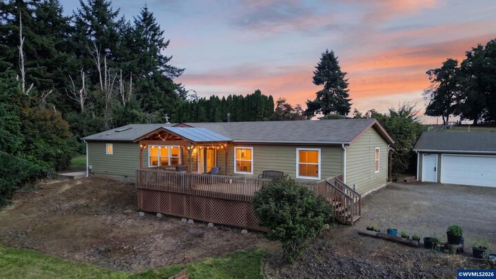 Property Photo: 13105 Mountain View Ln SE OR 97392