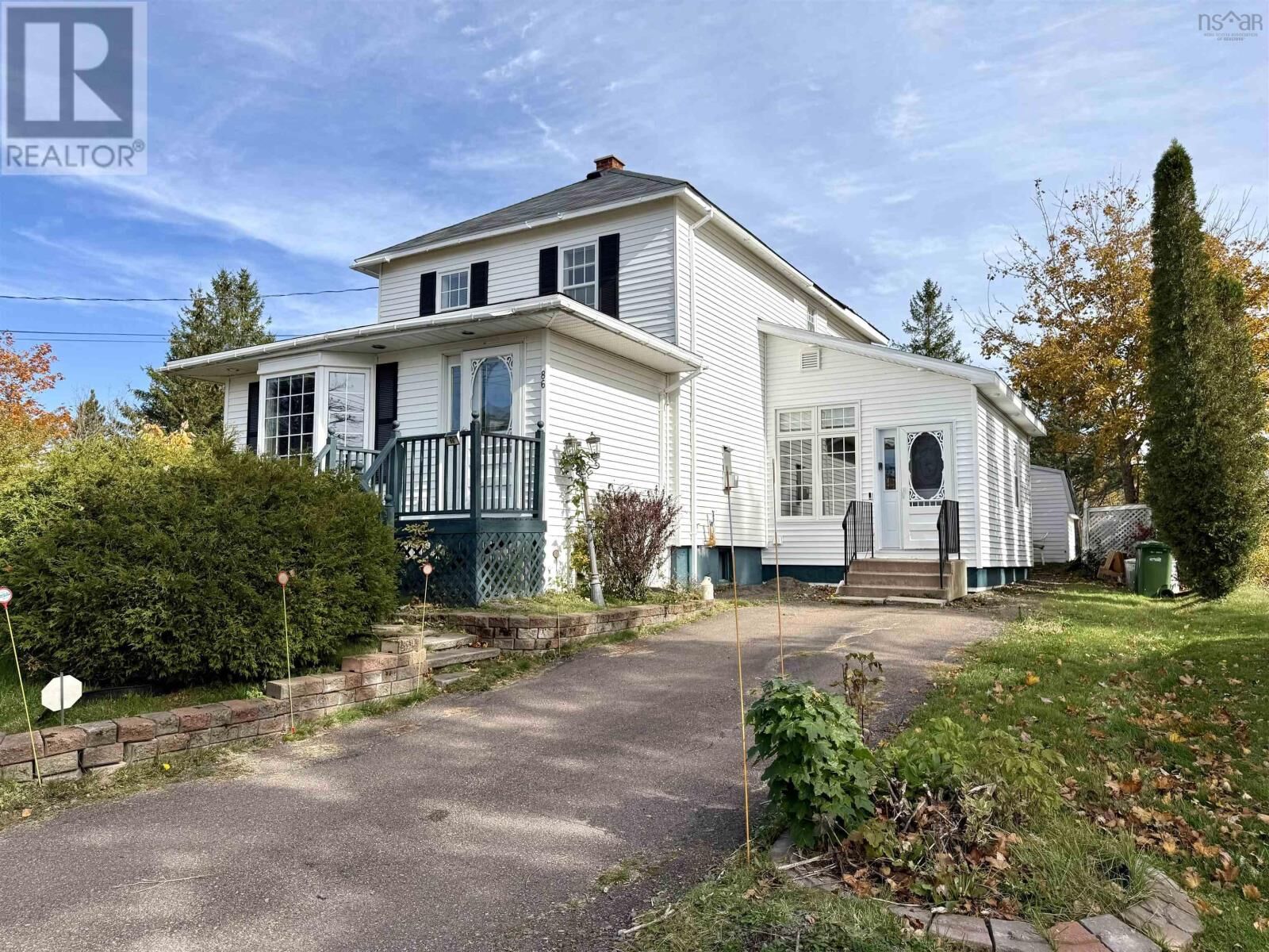 Property Photo:  84 Elm Street  NS B0M 1X0 