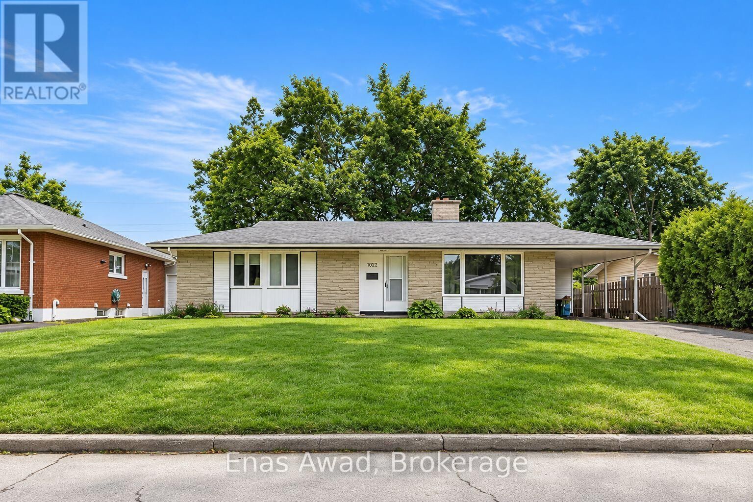 Property Photo:  1222 Stanton Road  ON K2C 3E2 