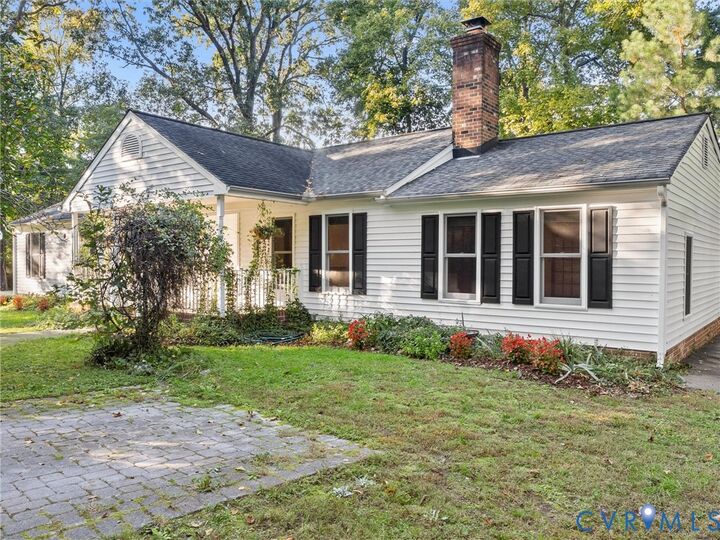 Property Photo: 8216 Georgie Court VA 23116