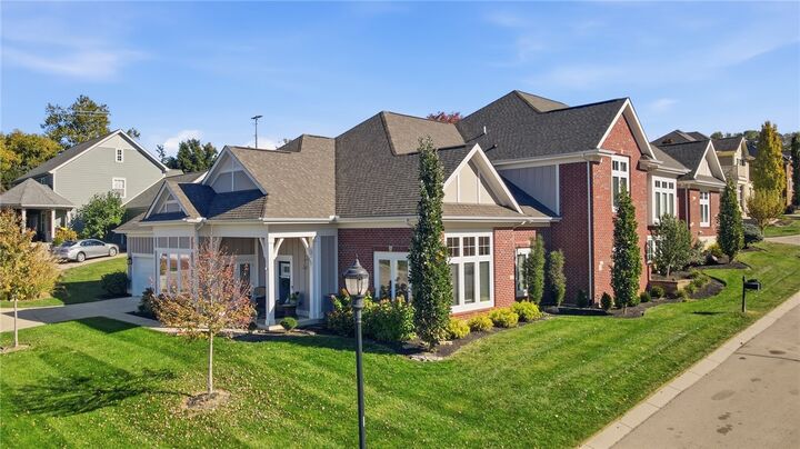 Property Photo: 154 Pointe Oakwood Way OH 45409