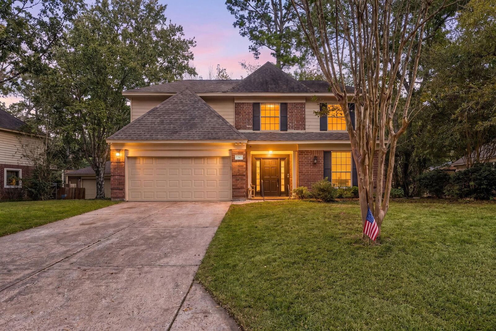 Property Photo:  34 Firethorn Place  TX 77382 