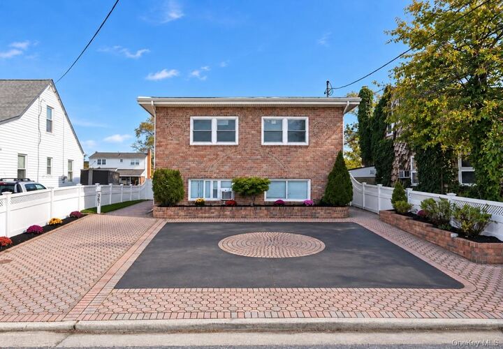 Property Photo:  367 West Drive  NY 11726 