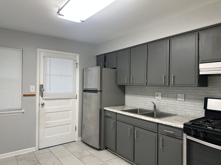 Property Photo:  8805 Dee Road 1N  IL 60016 