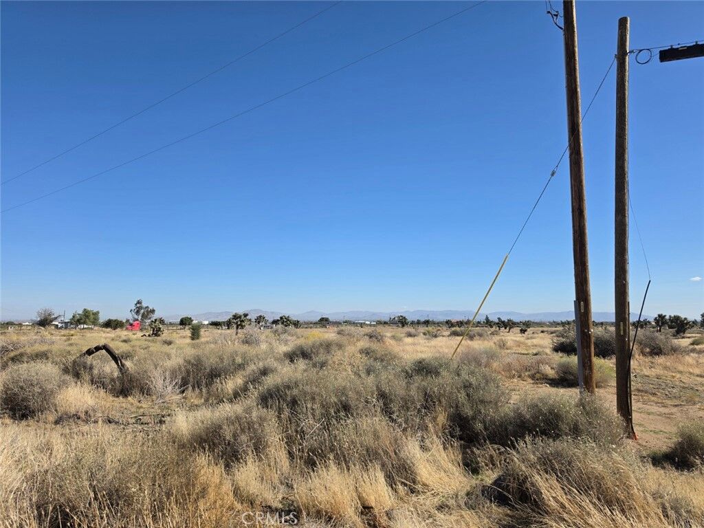 Property Photo:  1 Acacia  CA 92371 