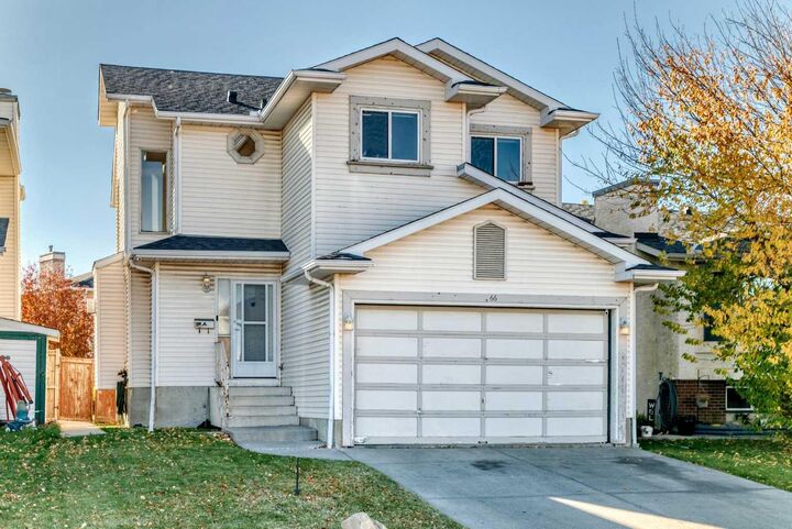 Property Photo:  66 Harvest Oak Crescent NE  AB T3K 4E1 