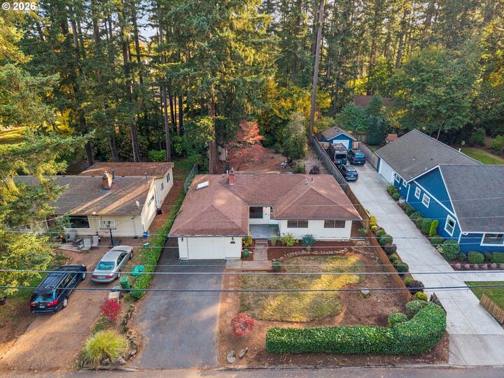 Property Photo:  17956 Tualata Ave  OR 97035 