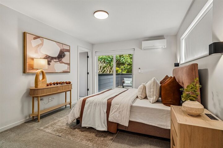 Property Photo: 731 S Southern Street 6 WA 98108