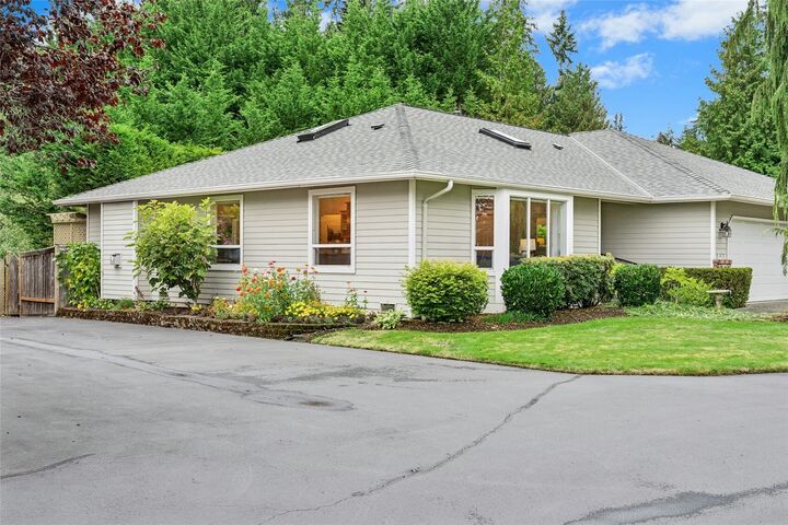 Property Photo: 19410 2nd Drive SE B WA 98012