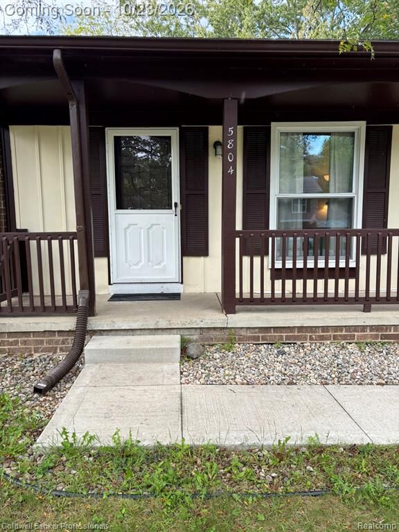 Property Photo:  5804 W Sunset Trail  MI 48197 