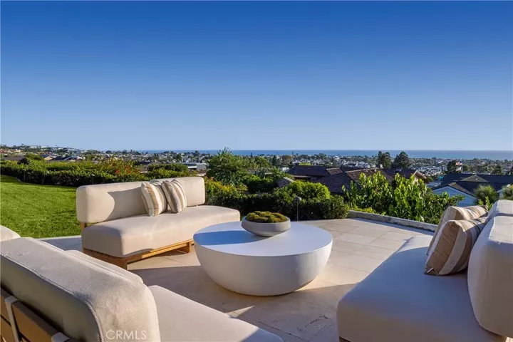 Property Photo:  2801 Setting Sun  CA 92625 