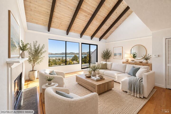 Property Photo:  12 Arana Circle  CA 94965 