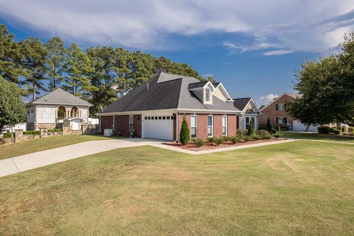 Property Photo: 218 Co Rd 1307 AL 35179