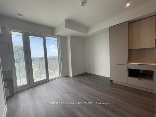 Property Photo:  3883 Quartz Road 3210  ON L5B 0M4 