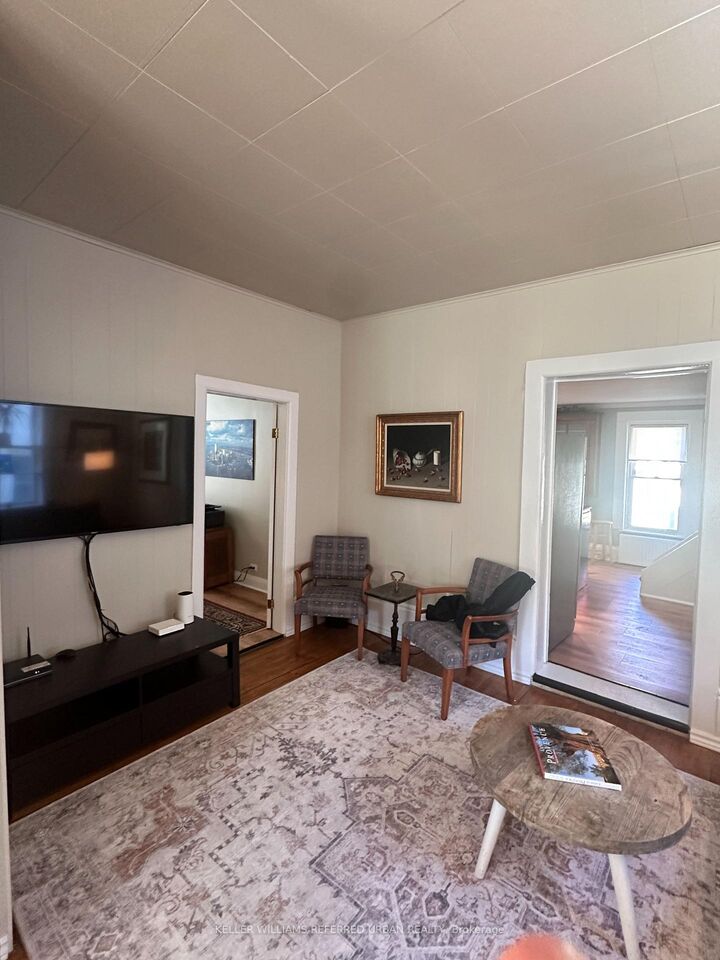 Property Photo:  558 Elizabeth Street  ON L4R 2A3 