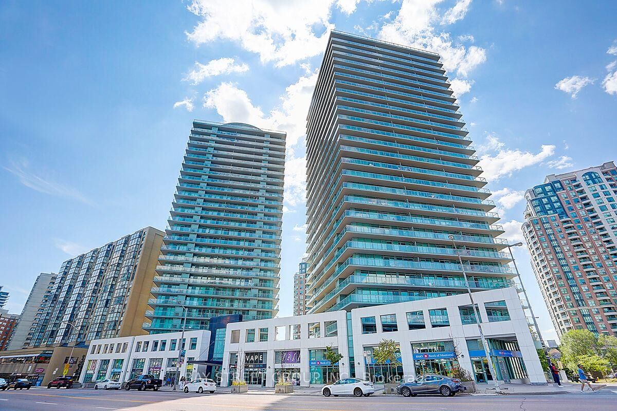 Property Photo:  5500 Yonge Street Ph3  ON M2N 7L1 