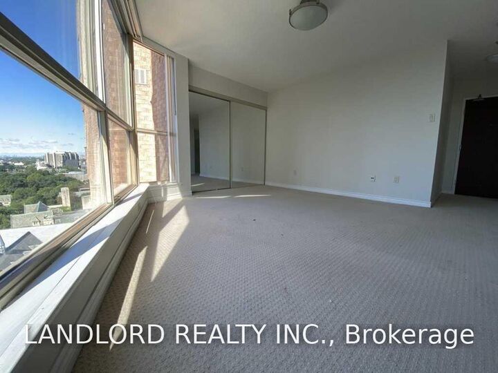 Property Photo:  1055 Bay Street 1910  ON M5S 3A3 