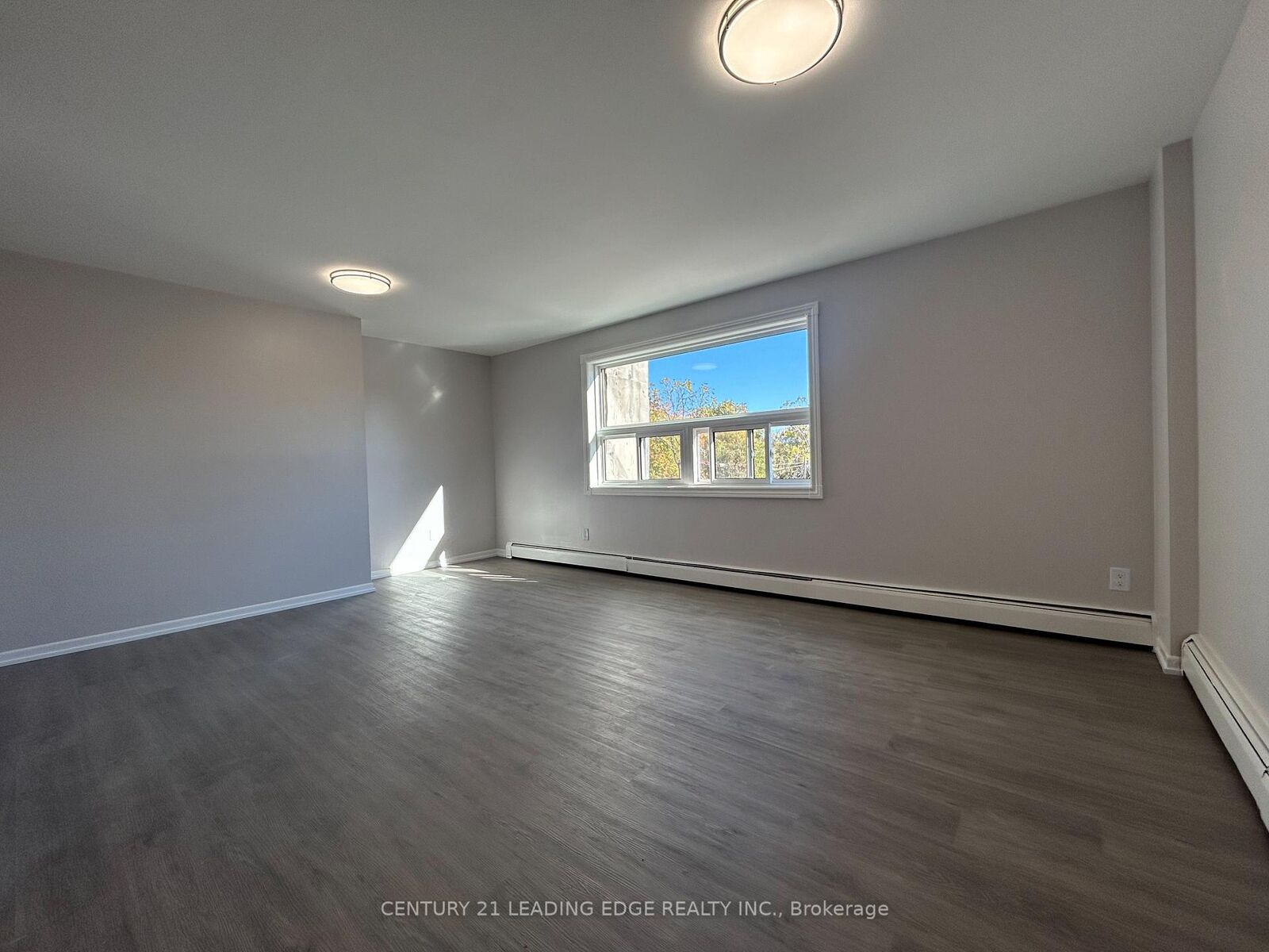 Property Photo:  6311 Yonge Street 3  ON M2M 3X7 