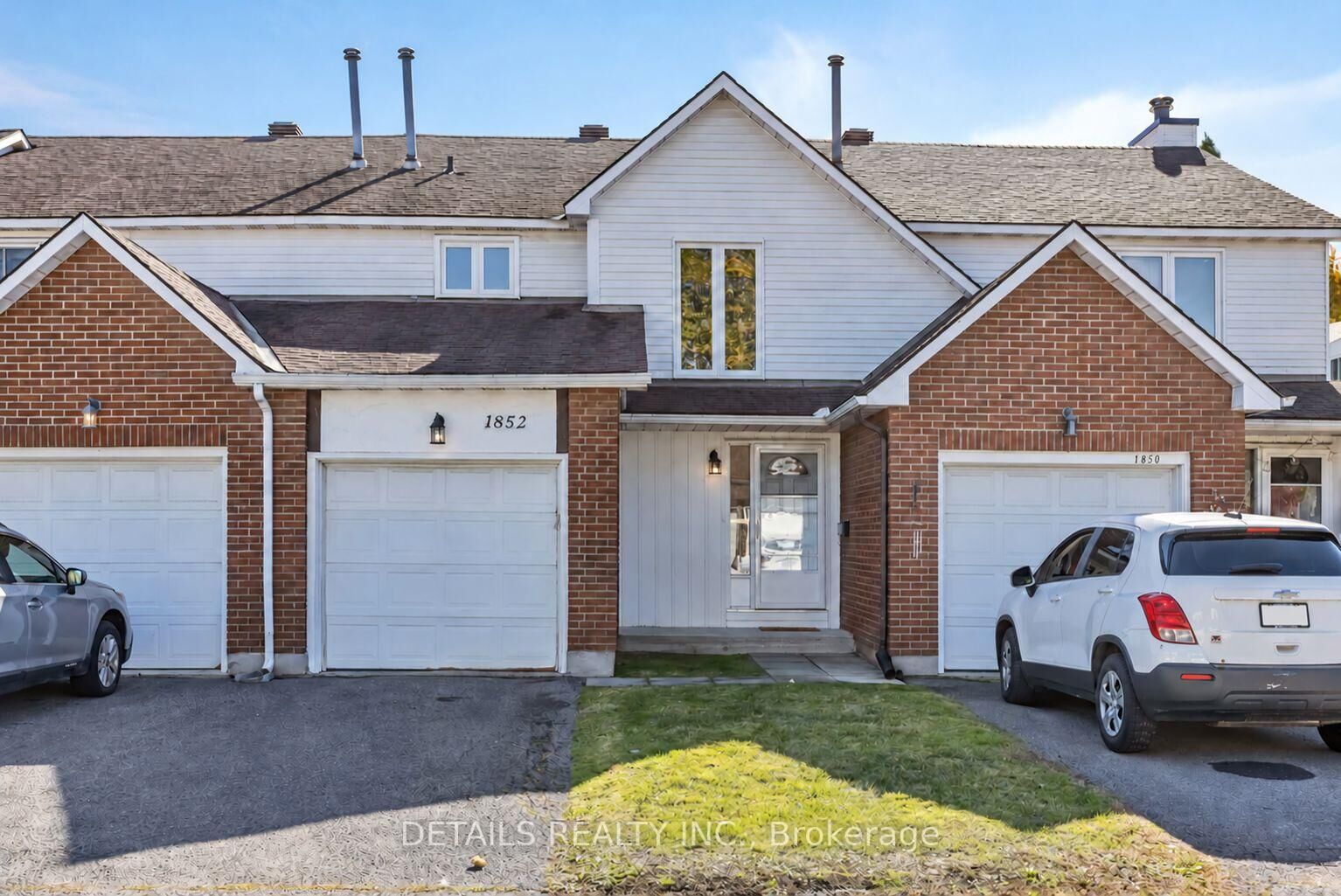 Property Photo:  1852 Axminster Court 67  ON K1C 1Z4 