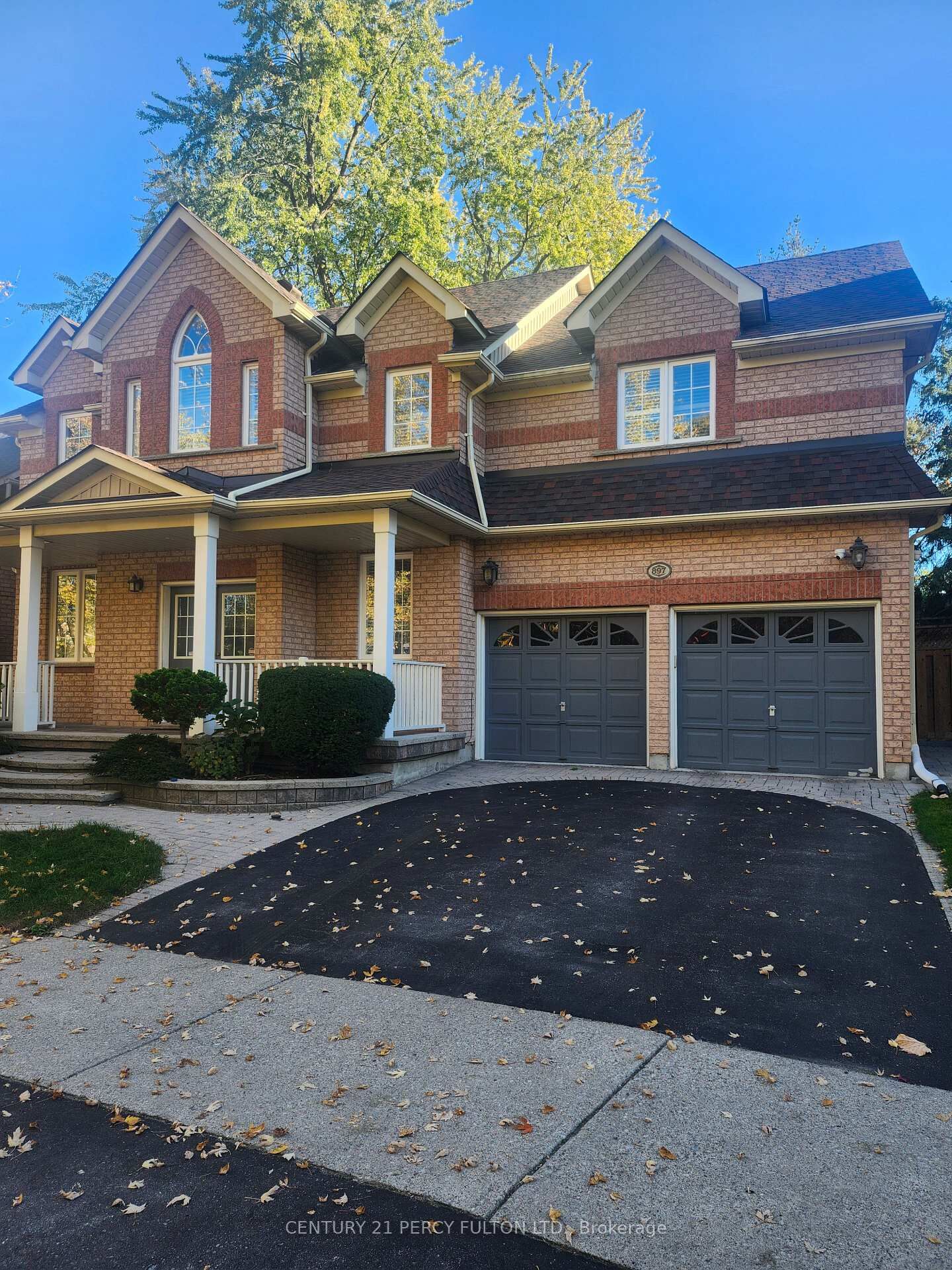 Property Photo:  897A Voyager Avenue Bsmt  ON L1V 7G2 