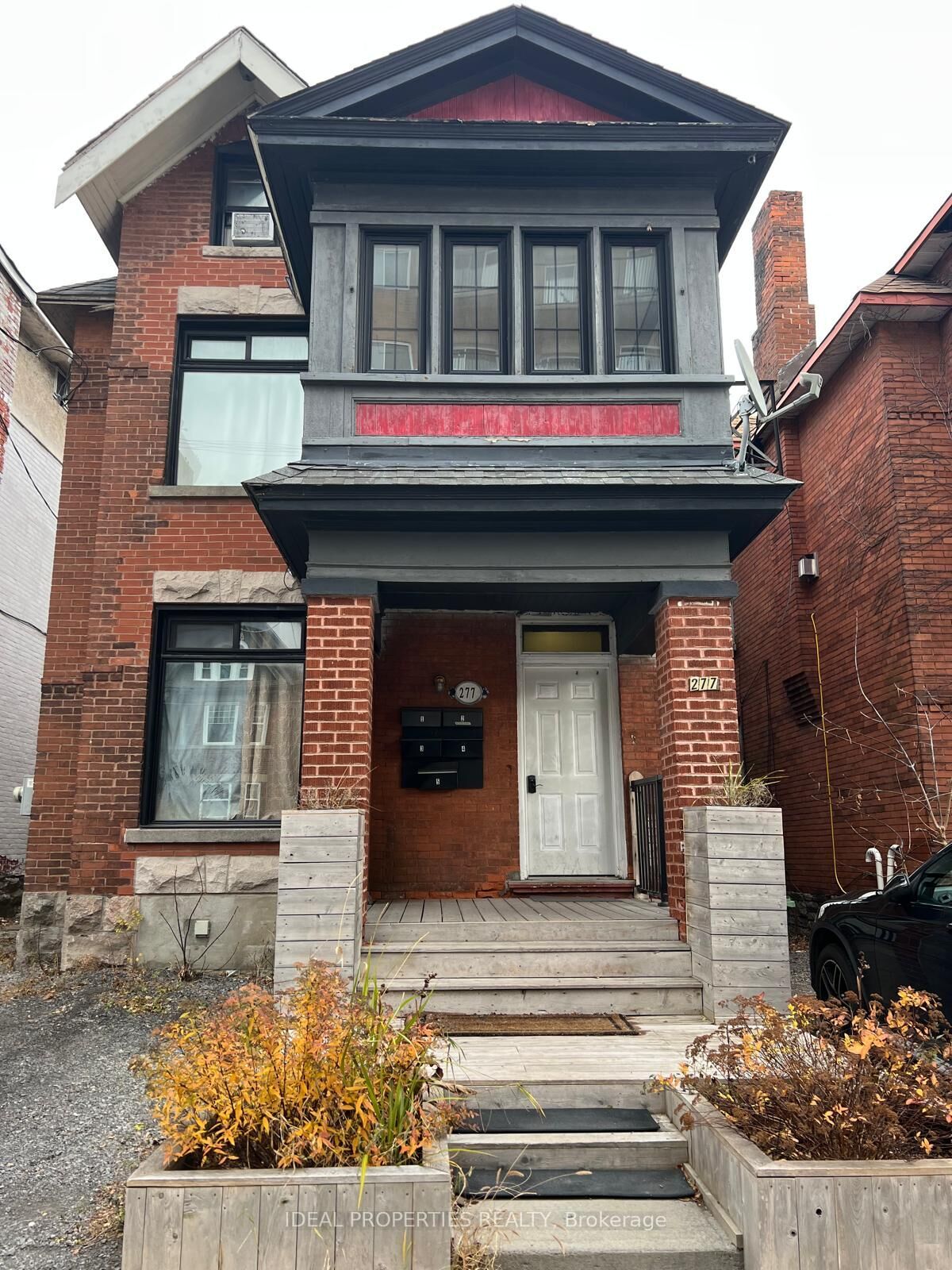 Property Photo:  277 Bronson Avenue 1  ON K1R 6H7 