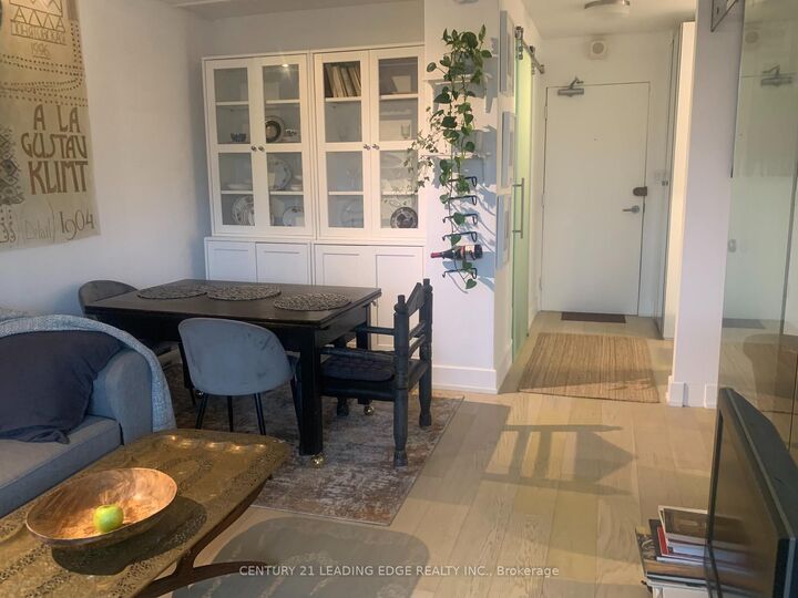 Property Photo:  40 Homewood Avenue 208  ON M4Y 2K2 