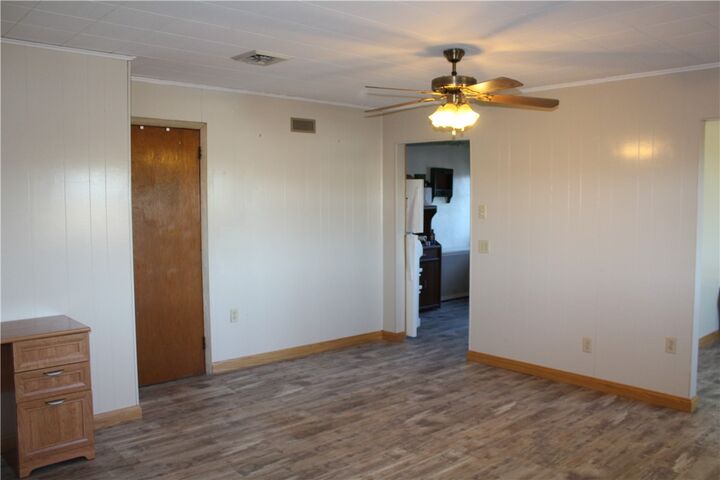 Property Photo:  5512 Ollie St  PA 15207 
