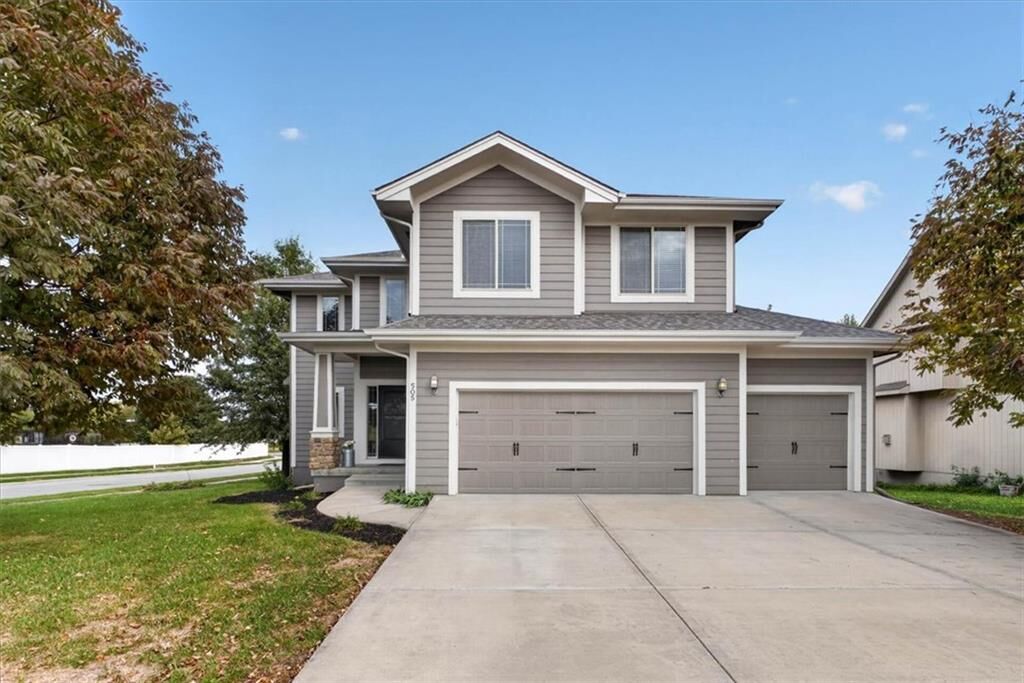 Property Photo:  505 SW Webster Drive  MO 64014 