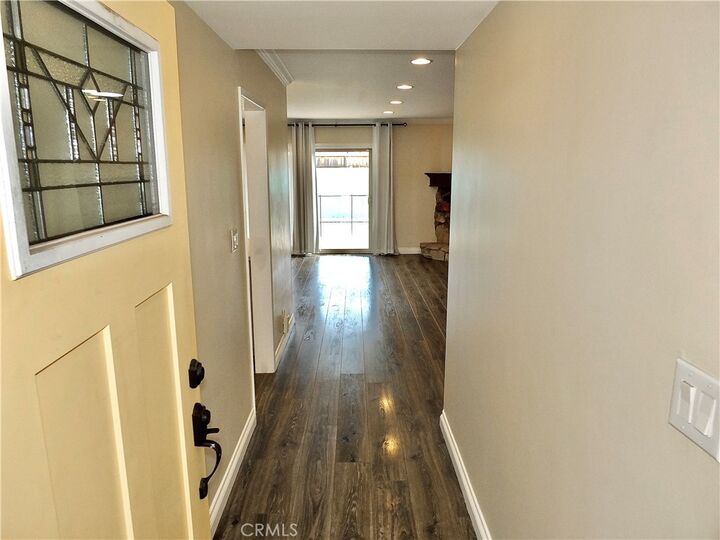 Property Photo:  852 Kallin Avenue  CA 90815 