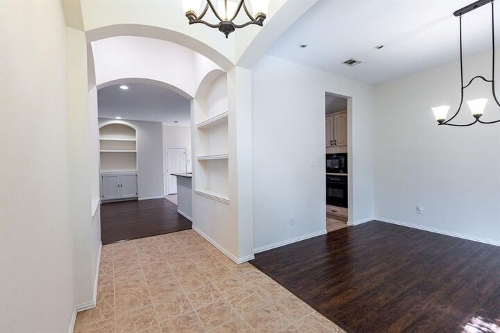 Property Photo:  1548 Idlewild Drive  TX 75036 