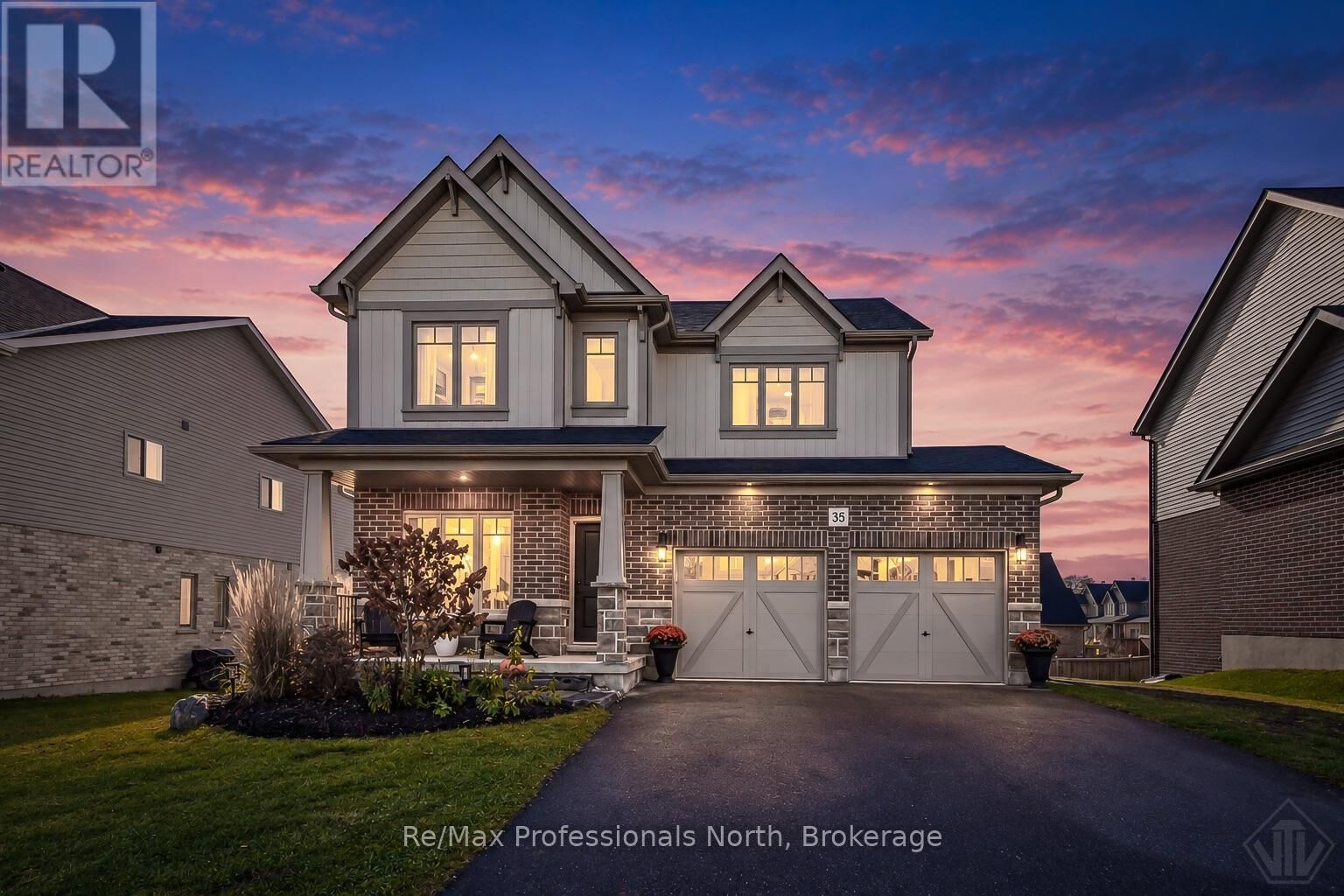 Property Photo:  35 Woodstream Drive  ON P1H 0B7 
