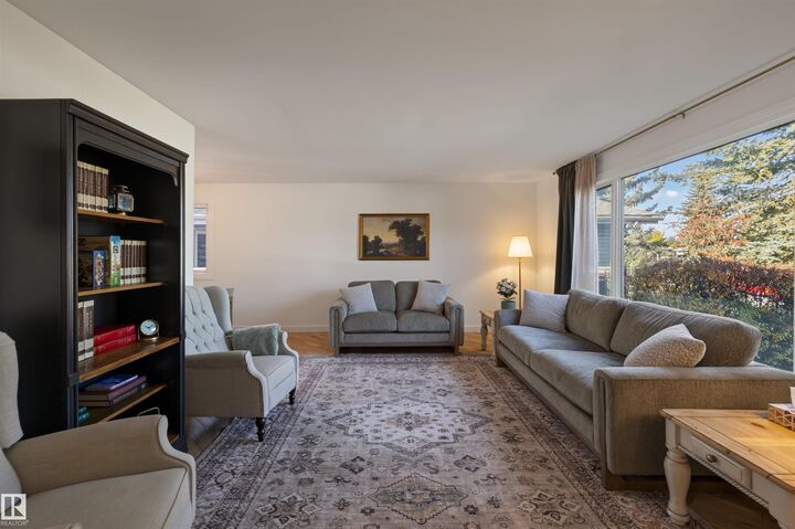 Property Photo:  10563 35 Ave NW  AB T6J 2M1 