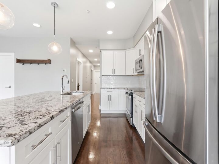 Property Photo: 50 Laidlaw Ave 2 NJ 07307