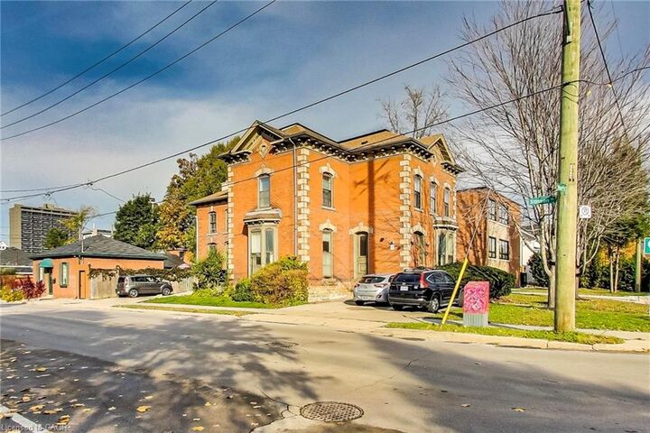 Property Photo:  102 West Avenue 2  ON L8N 2S3 