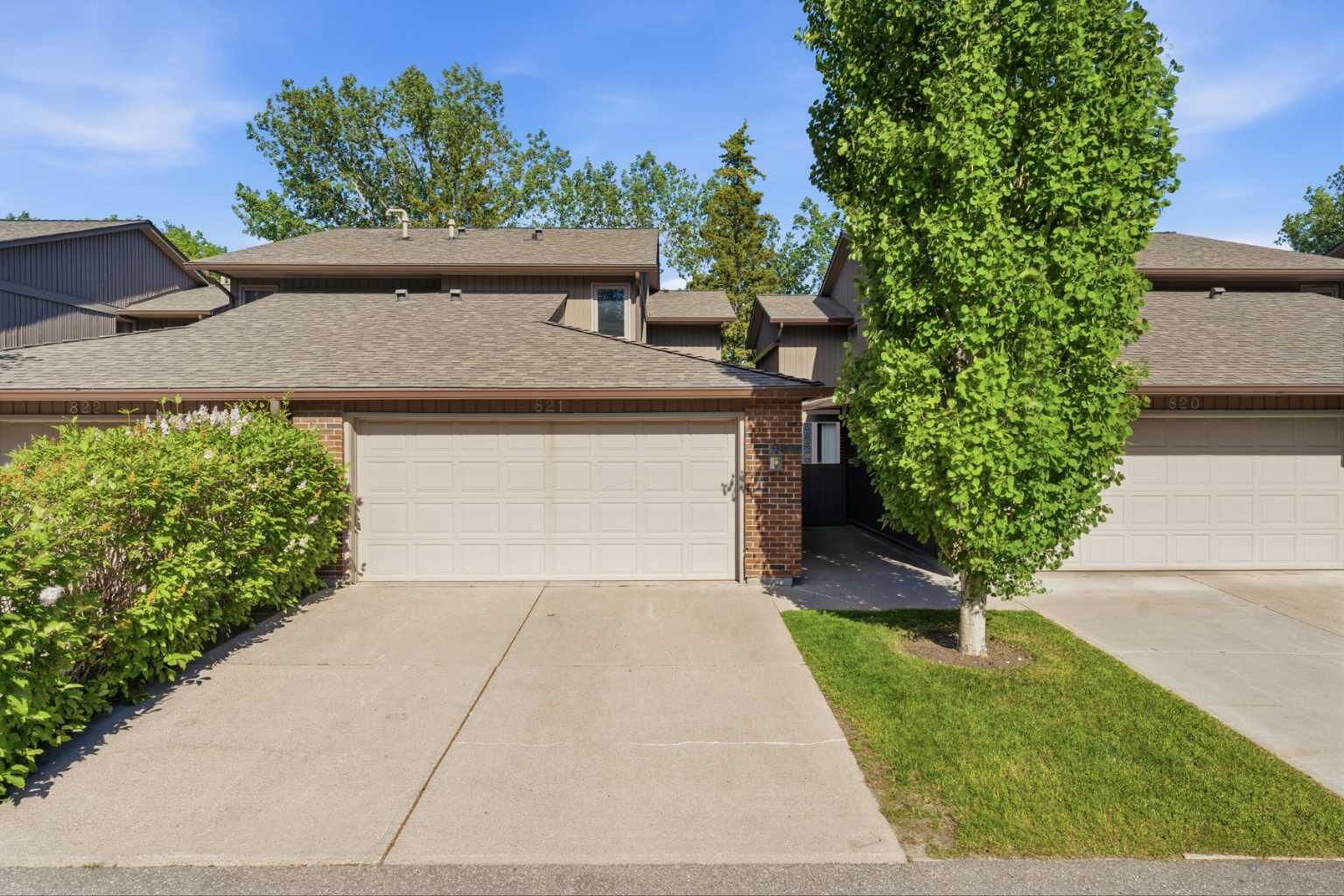 Property Photo:  860 Midridge Drive SE 821  AB T2X 1K1 