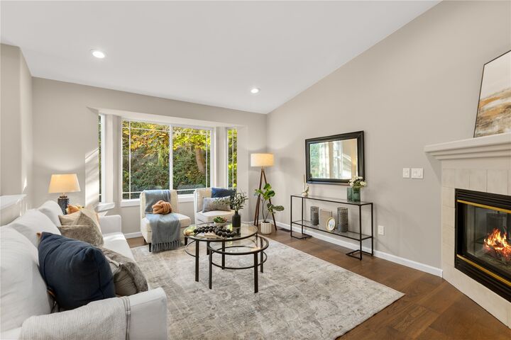Property Photo:  1522  49th Place SW  WA 98203 